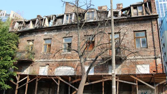 54-metrowy hotel zamiast zabytkowej kamienicy na Woli? Warszawa może zablokować plany inwestora