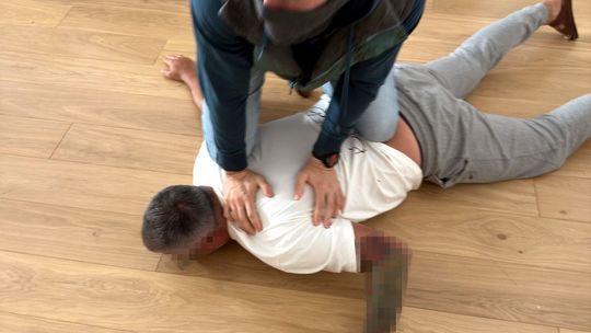 Przestępcze „call center” na Pradze-Południe. Oszukiwali emerytowanych Niemców