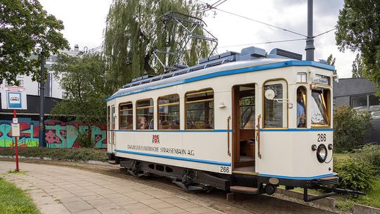 99-letni „Bergmann” z Gdańska na warszawskich torach. Zabytkowy tramwaj dołącza do linii turystycznych.