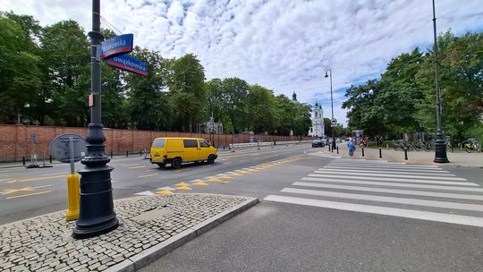 Zlikwidują lewoskręt na Burakowskiej z Powązkowską? „To będzie masakra”