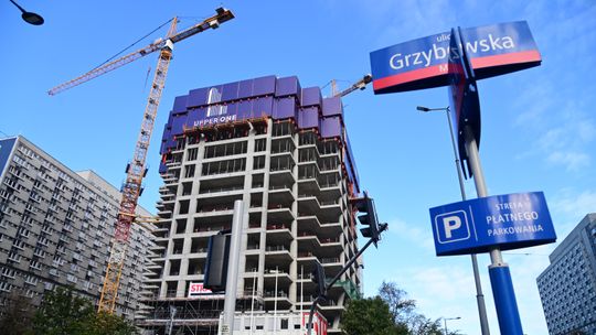 Na Woli rośnie 130-metrowy Upper One. To największy powstający biurowiec w Warszawie