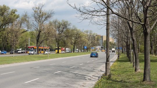 Drogowcy wracają na warszawskie ulice. Kierowców i pasażerów czekają utrudnienia.