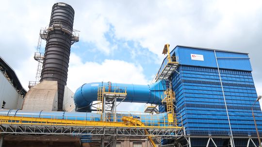 Huta Warszawa tnie emisję pyłów. Ruszył filtr warty 7,6 mln zł. Zatrzymany pył idzie do recyklingu