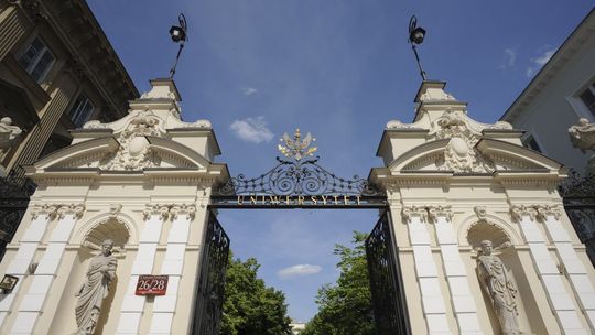 Brama główna Uniwersytetu Warszawskiego