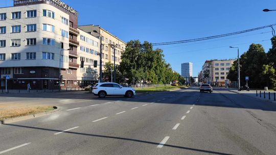 Ulica Puławska przy skrzyżowaniu z Madalińskiego.