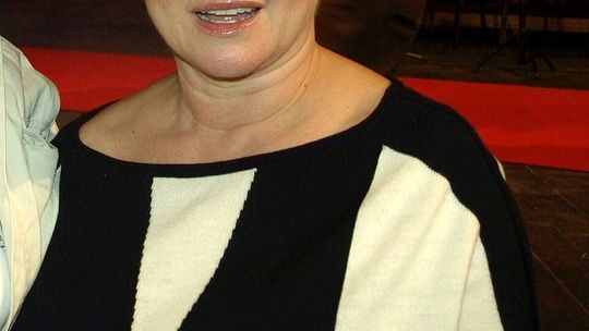 Katarzyna Figura i Gamou Fall razem na scenie. „Powodzenia, Leo Grande” w Warszawie.