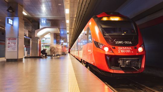 Kolejne pociągi SKM przejdą gruntowną modernizację. Kontrakt wart 475 mln zł.