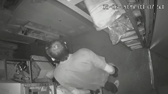 Kradzież „w czarnych rękawiczkach” na Ochocie. Restauracja apeluje do świadków