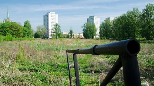 Teren stadionu dawnego Robotniczego Klubu Sportowego "Sarmata" od dawna popada w ruinę.