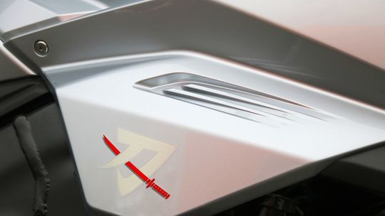 Motogar Polska rozszerza ofertę o oryginalne części do najnowszego Suzuki DR-Z4S