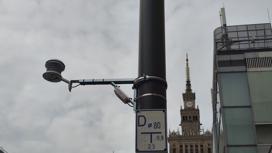 Czujnik pomiaru temperatury na ul. Złotej