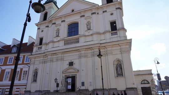 Najmniejszy dom przy Długiej 1 w Warszawie.