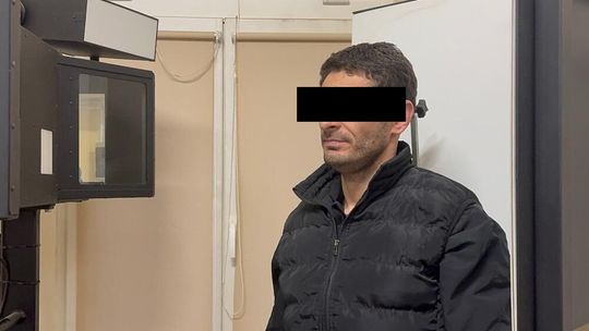 Napadali na przypadkowe osoby w centrum miasta. Zostali zatrzymani kilka minut później