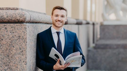 Nowa generacja prawników w Warszawie – jak stolica buduje zaplecze ekspertów prawa i administracji publicznej?