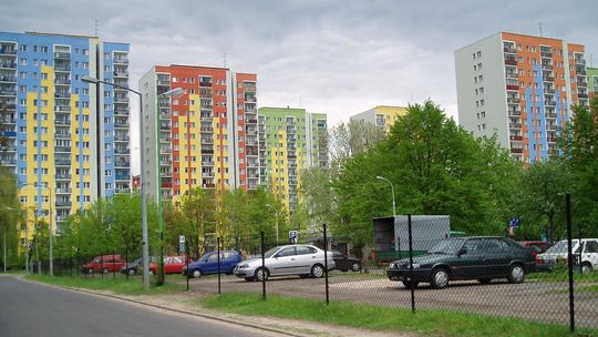 Nowe osiedle na Bielanach. 63 mieszkania, prywatne ogródki i wspólny taras na dachu.