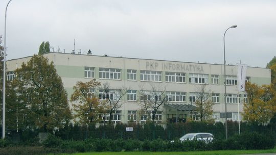 Nowy biurowiec PKP przy Warszawie Zachodniej. 55 metrów wysokości i 47 tys. mkw. powierzchni do wynajęcia.