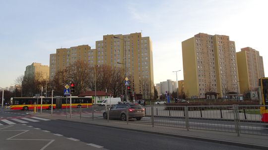 Nowy blok na Targówku. W planach mieszkania, lokale usługowe i podziemny garaż.