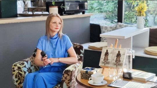 Od Powstania Warszawskiego do emigracji. Aneta Krasińska z premierą „Pianistki”