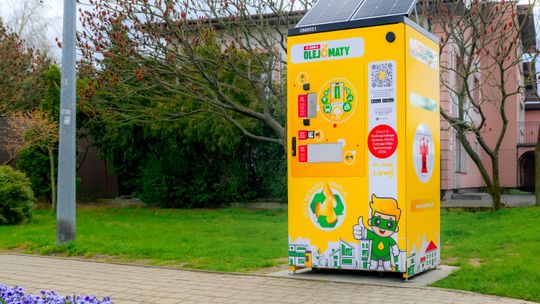 Olejomaty w Warszawie? Automaty mają pomóc w recyklingu oleju kuchennego