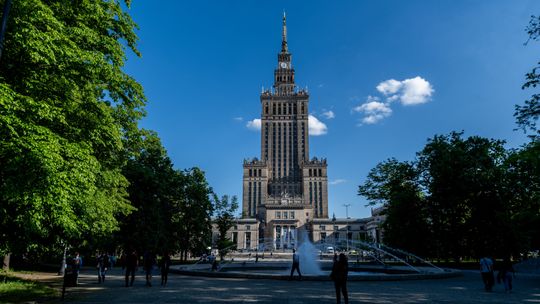 Pałac Kultury i Nauki nie odzyska dawnego blasku. Wiemy, ile kosztuje umycie