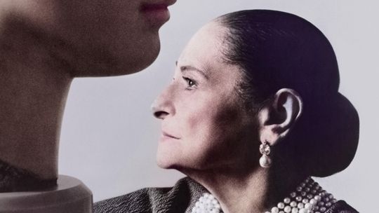 Piękno, biznes i sztuka. Letnie wydarzenia wokół wystawy o Helenie Rubinstein.