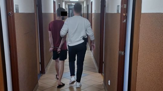 Mężczyzna, który pobił narzeczoną, został zatrzymany przez policję