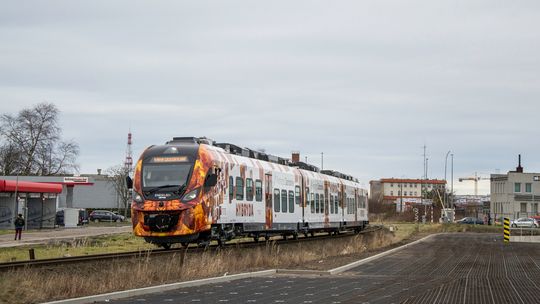 Pociągi z Warszawy do Łomży później niż zakładano. Wszystko zależy od dostaw nowego taboru.