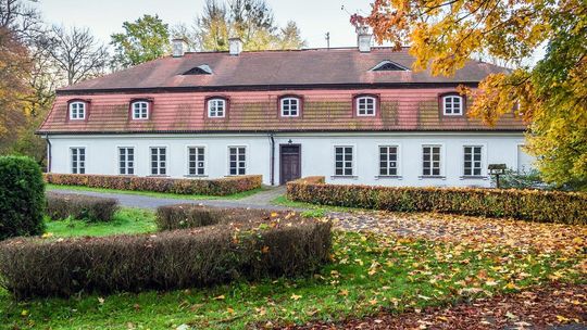 Zespół pałacowo-parkowy w Oborach.