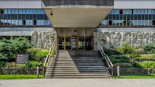 Prawie 2 mln zł na skarbiec narodowy. Biblioteka Narodowa modernizuje się dla najcenniejszych zbiorów