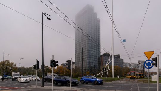 Rondo "Radosława" bez flagi. Przyczyną jest remont masztu
