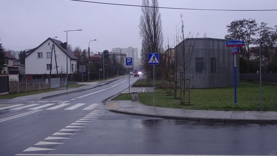 Rusza przebudowa skrzyżowania na Zaciszu. Kierowców i pasażerów czekają zmiany.