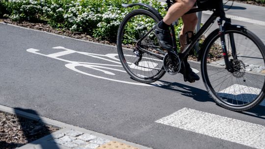 Spór o trasy rowerowe w Warszawie. Radni punktują miasto i ZDM