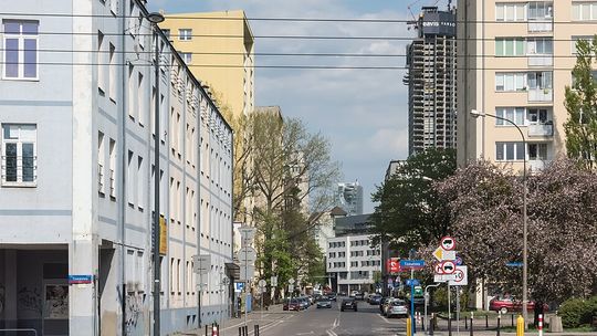 „Srebrna 5” osiągnęła docelową wysokość. Na budynku zawisła wiecha.