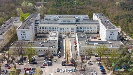 Szpital Bielański z nowoczesnym centrum robotycznym. Ponad 110 mln zł na rozwój placówki.