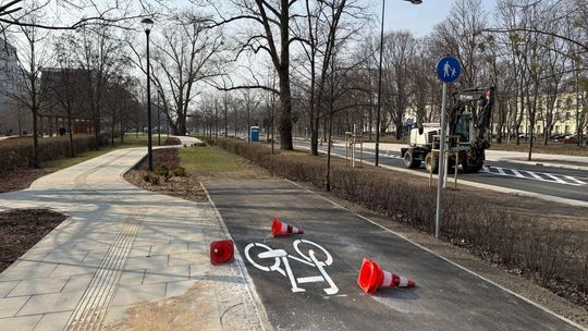 Ścieżka rowerowa na Krasińskiego czeka na dokończenie
