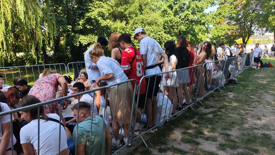 Kolejki na koncert Taylor Swift