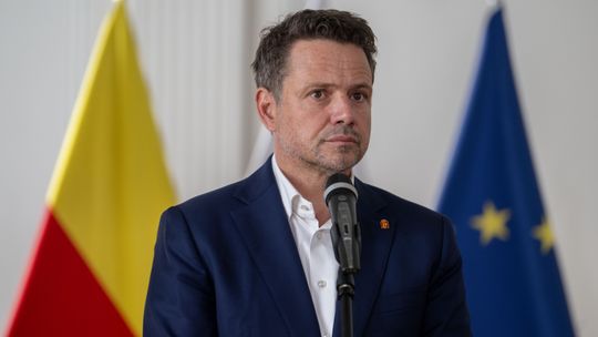 Trzaskowski wycofał swój projekt z obrad sesji. KO zaproponowała „plan B”
