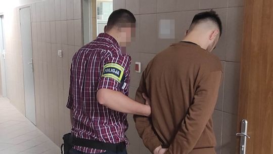 Uporczywie nękał partnerkę. Wydzwaniał i wysyłał przelewy na jeden grosz