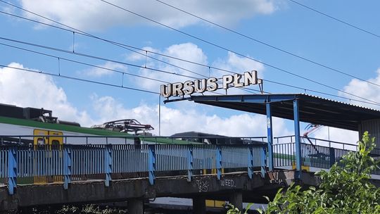 Remont peronu PKP Ursus Północny.
