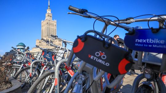 „Veturilo” ma już 14 lat. Od tysiąca rowerów do jednego z symboli Warszawy.