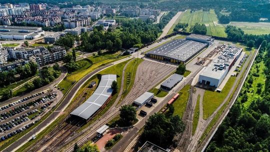 Wandale zaatakowali metro na Kabatach. Wykoleił się pociąg