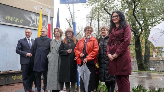 Warszawa upamiętniła Zofię i Kazimierza Moczarskich. Miłość silniejsza niż wojna Warszawa upamiętniła Zofię i Kazimierza Moczarskich. Miłość silniejsza niż wojna