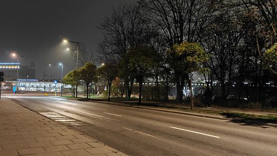 Warszawa Wschodnia przed wielką przebudową. Oficjalne wizualizacje wzbudziły pytania.