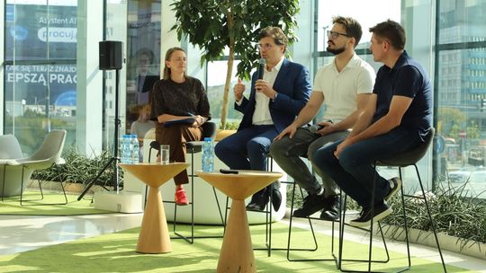 Warszawskie startupy ruszą za granicę. „Warsaw Alumni Network” otwiera drzwi do międzynarodowych kontaktów.