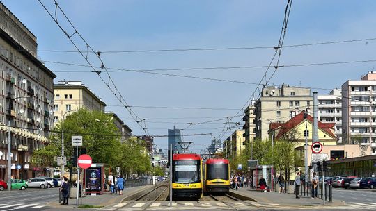 Weekendowe asfaltowanie „Grójeckiej”. Kierowców i pasażerów czekają objazdy.