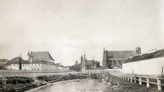 XIX-wieczne Wilno zatrzymane w kadrze. Fotografie Józefa Czechowicza w Muzeum Narodowym.