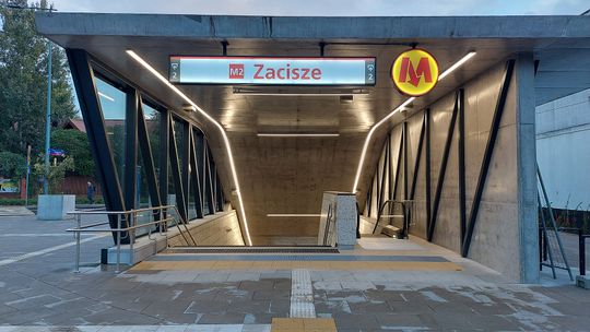 „Zacisze” z najmniejszym ruchem w warszawskim metrze. Różnica jest ogromna.
