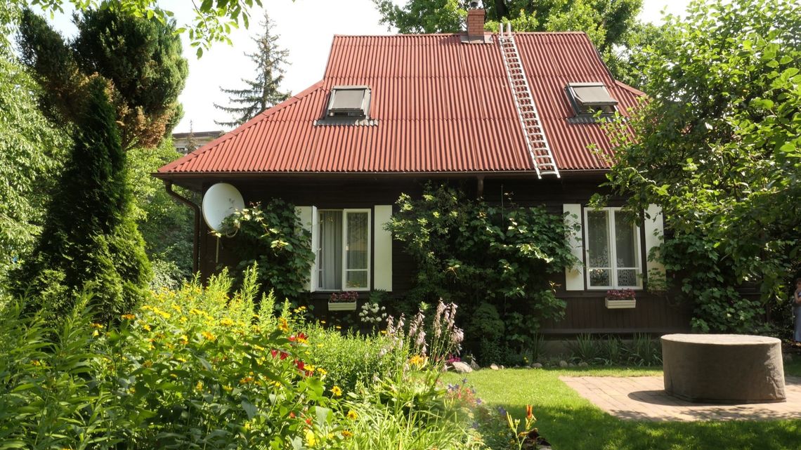 Nowy zabytek w Warszawie. Drewniany „Tani Dom Własny” ma już 93 lata