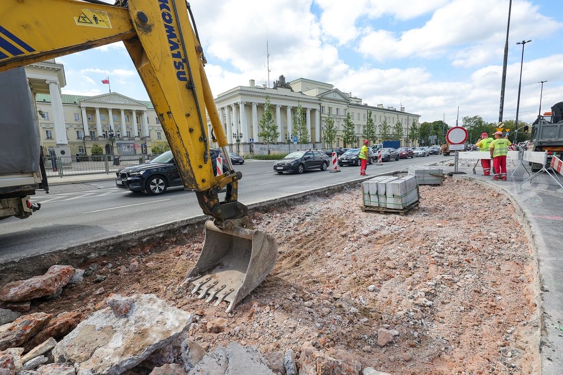 Utrudnienia w centrum. Na placu Bankowym będzie mniej asfaltu i więcej zieleni