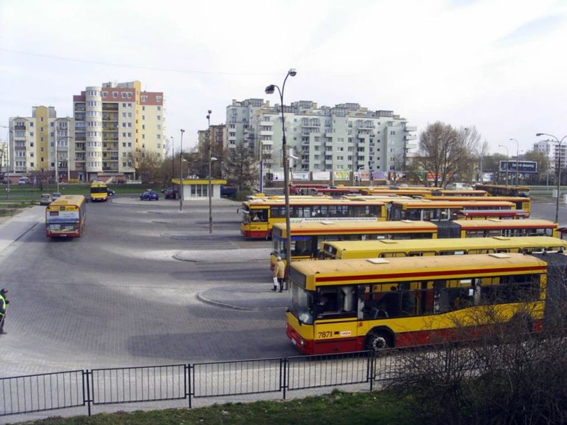 Autobusy wracają na pętlę „Osiedle Górczewska”. Zmiany już od soboty. Autobusy wracają na pętlę „Osiedle Górczewska”. Zmiany już od soboty.